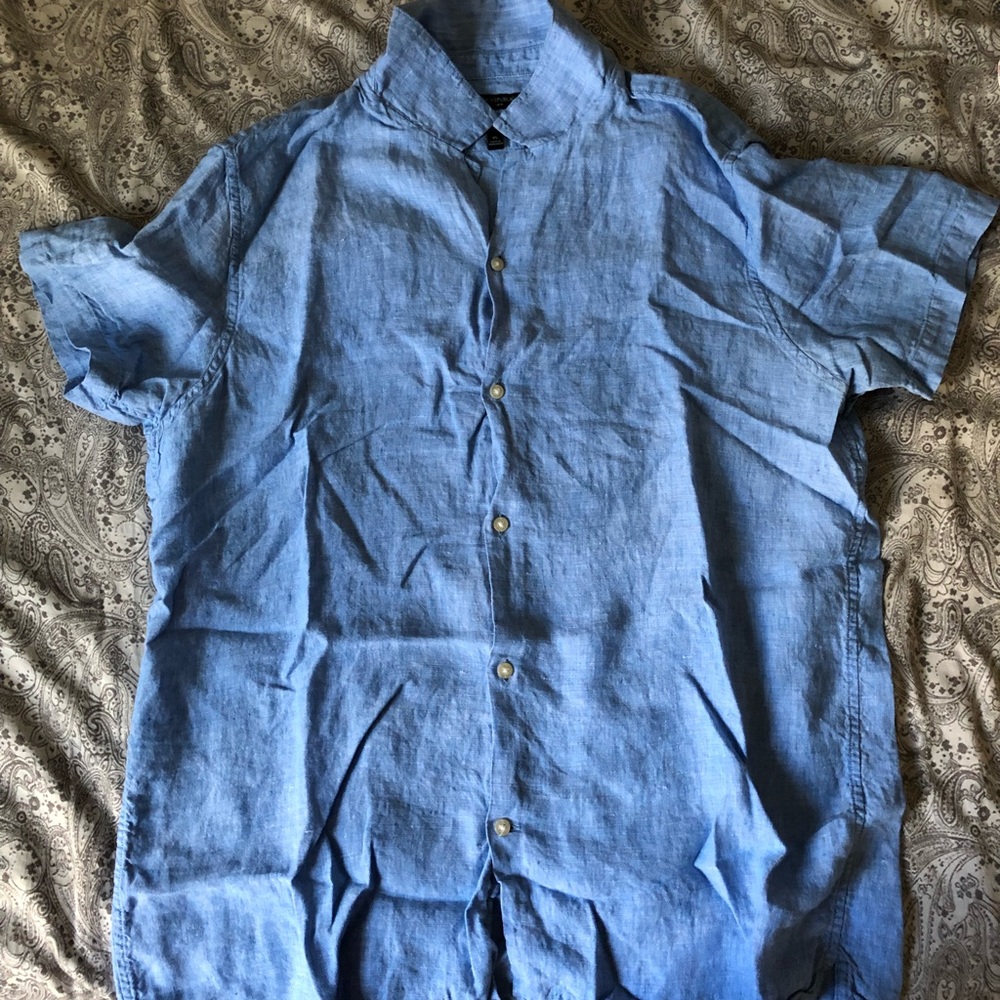 Banana Republic linen short sleeve button up